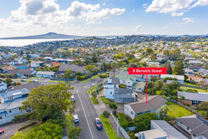 8 Berwick Street, Glendowie, Auckland - Carousel 1