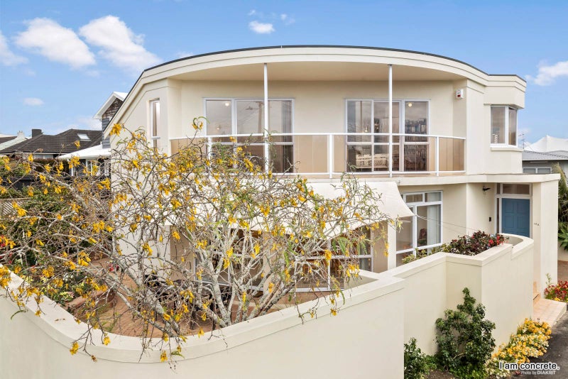 18A Temple Street, Meadowbank, Auckland - Carousel 1
