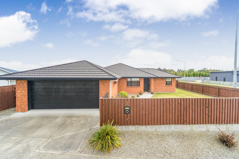 2 Pegasus Place, Kelvin Grove, Palmerston North - Carousel 20
