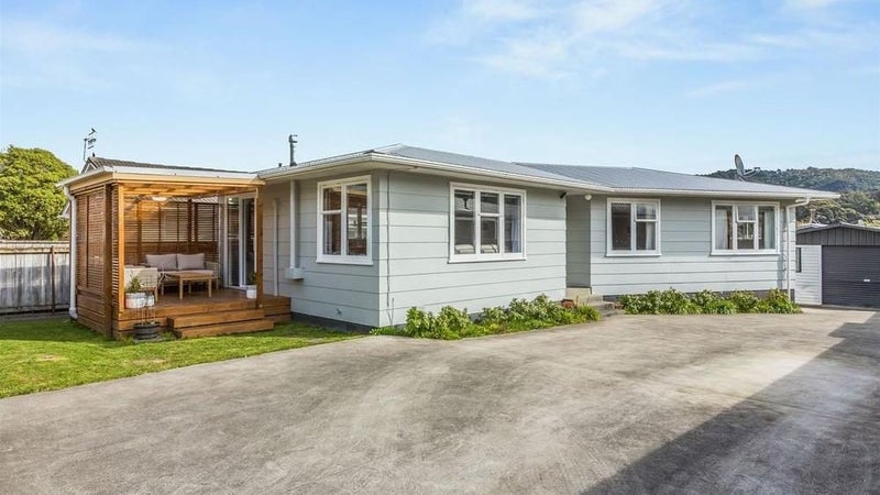 3 Manurewa Grove, Wainuiomata, Lower Hutt - Carousel 1