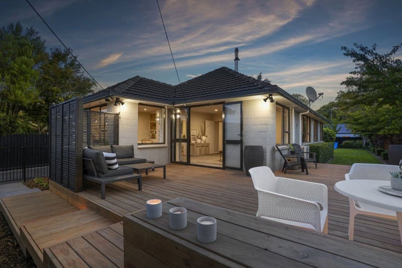 25 Flay Crescent, Burnside, Christchurch - Carousel 1