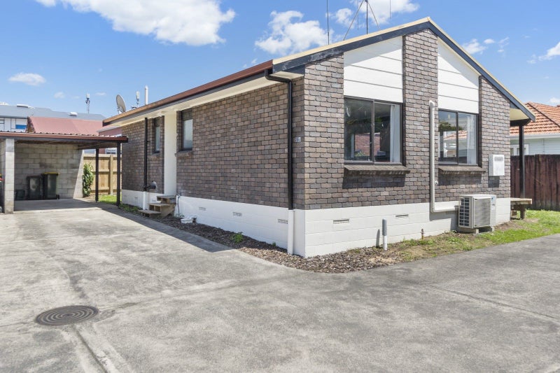 29C Cook Street, Hamilton East, Hamilton - Carousel 12