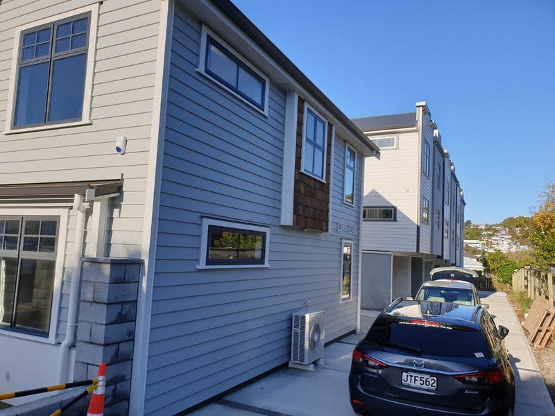 6/14 Rotoiti Street, Johnsonville, Wellington - Carousel 1