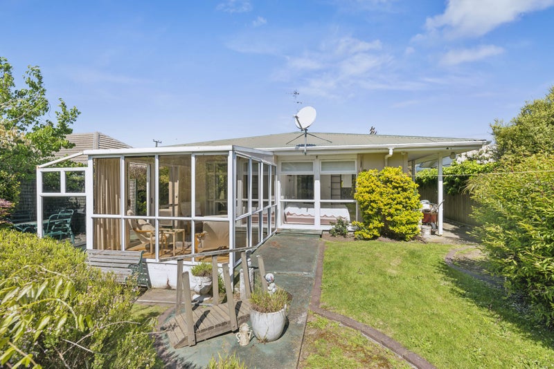 35 Gray Avenue, Paraparaumu Beach, Paraparaumu - Carousel 24