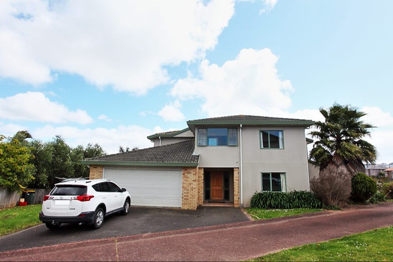 11 Crimson Park, Oteha, Auckland - Carousel 1