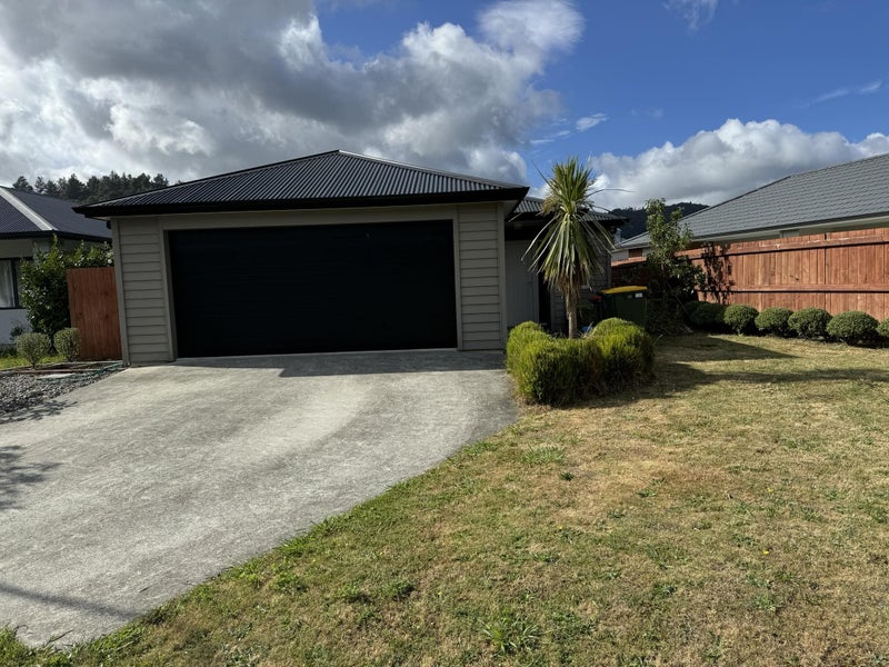 6 Te Toru Street, Taita, Lower Hutt - Carousel 16