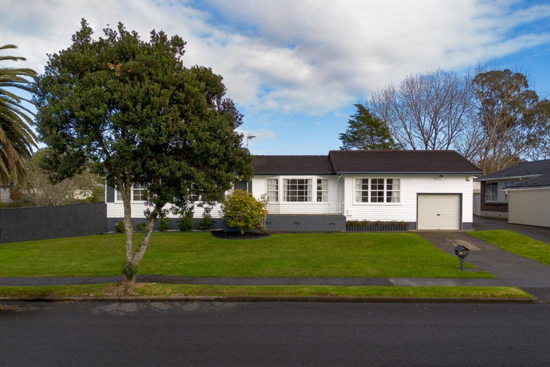 71 Walworth Avenue, Pakuranga Heights, Auckland - Carousel 2