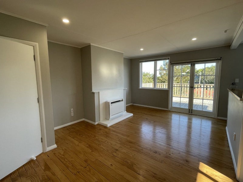 18 Parsons Street, Vogeltown, New Plymouth - Carousel 2