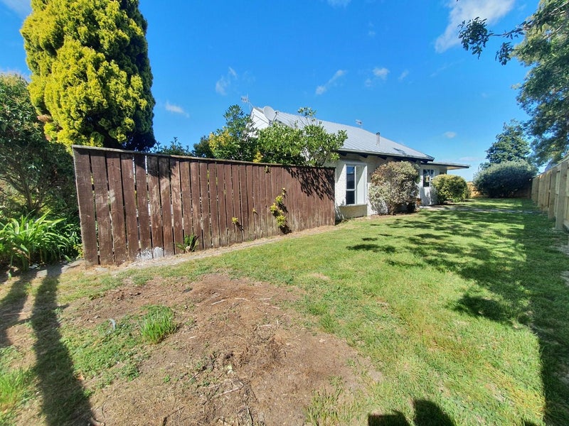 39 Kaimanawa Street, Kelvin Grove, Palmerston North - Carousel 12