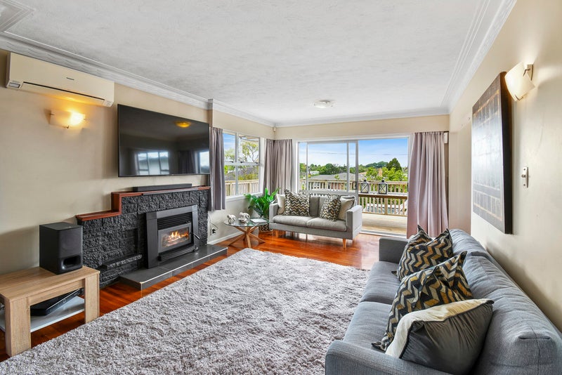 15 Rembrandt Place, Opaheke, Papakura - Carousel 2