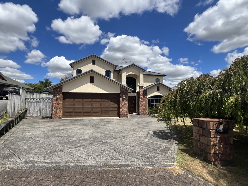 12 Chapel Hill, Rototuna, Hamilton - Carousel 1