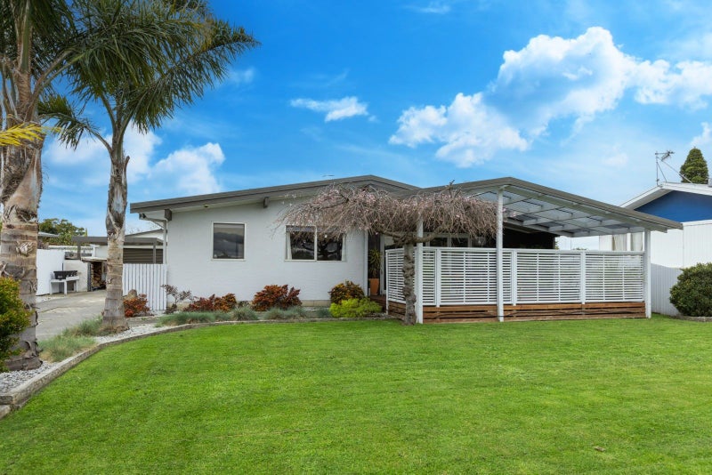 241 Westminster Avenue, Tamatea, Napier - Carousel 1