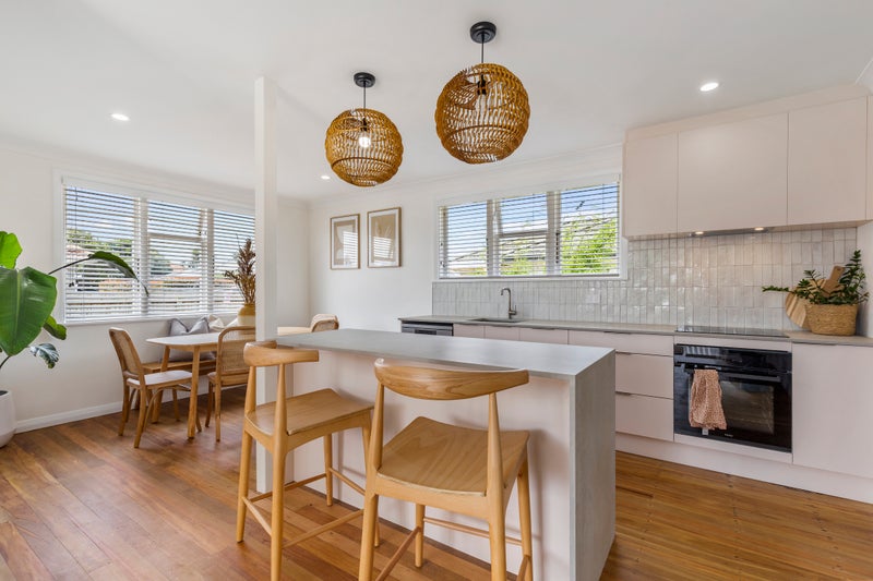 6 Coral Crescent, Panmure, Auckland - Carousel 1