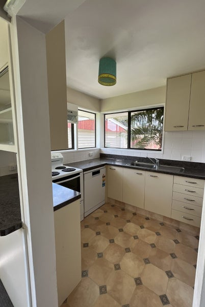 2/24 Westmont Street, Ilam, Christchurch - Carousel 2