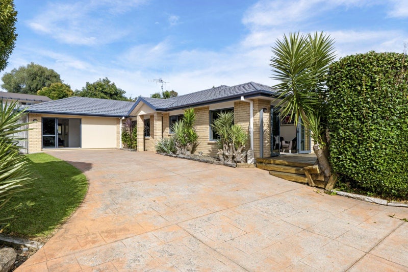 43 Te Koari Drive, Brookfield, Tauranga - Carousel 1