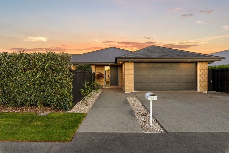 25 Elba Crescent, Halswell, Christchurch - Carousel 1