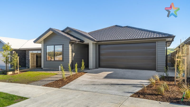 133 Waipounamu Drive, Kelson, Lower Hutt - Carousel 1