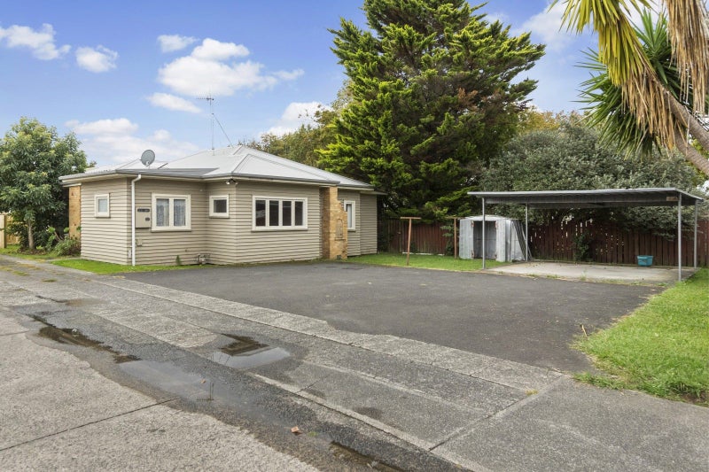 33A Cook Street, Hamilton East, Hamilton - Carousel 2