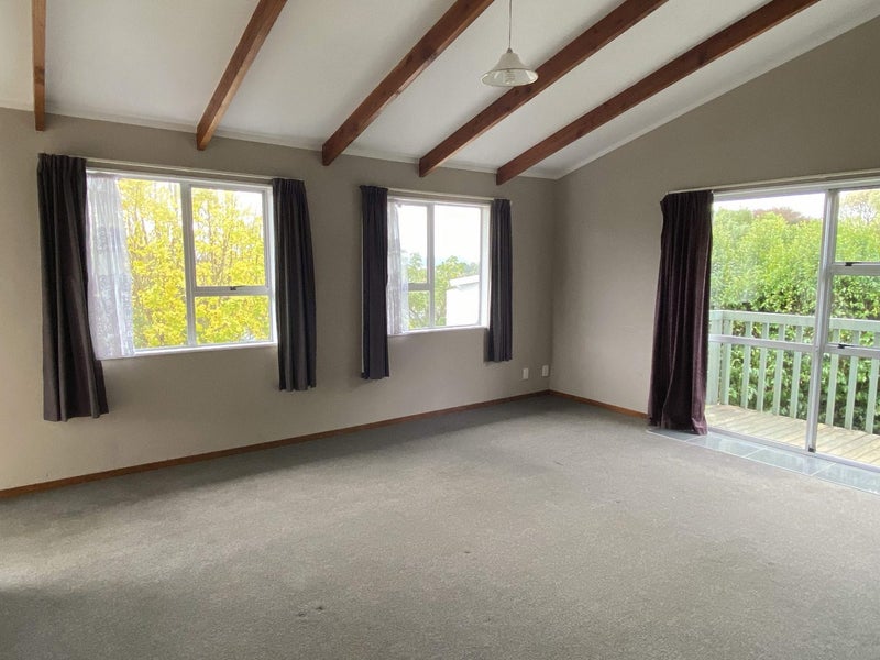 88 William Bayes Place, Red Beach, Whangaparāoa - Carousel 2