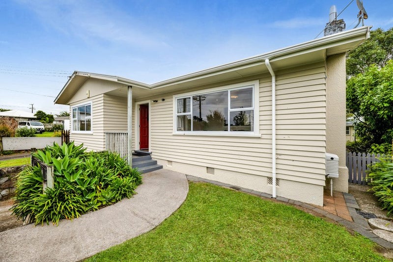 3 Morgan Lane, Ferndale, New Plymouth - Carousel 1