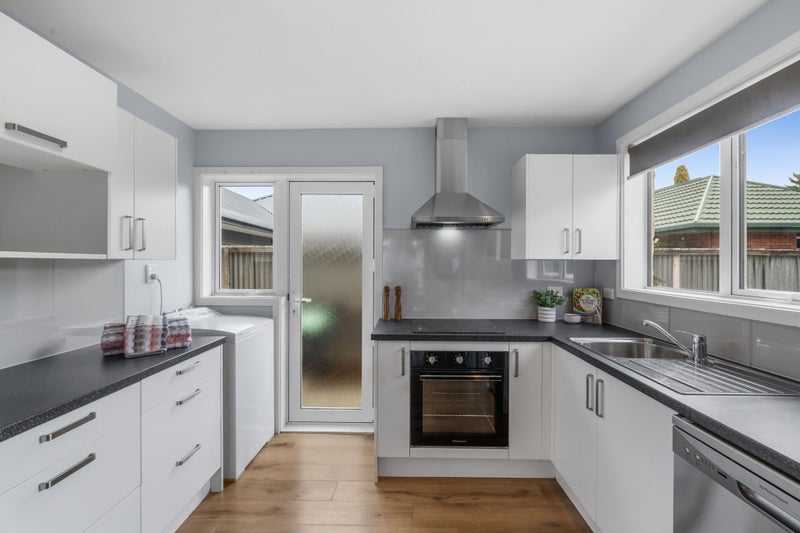 3/8 Peer Street, Upper Riccarton, Christchurch - Carousel 2