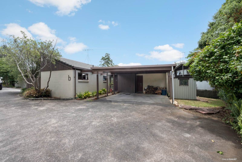 2/47 Glenmore Road, Sunnyhills, Auckland - Carousel 1