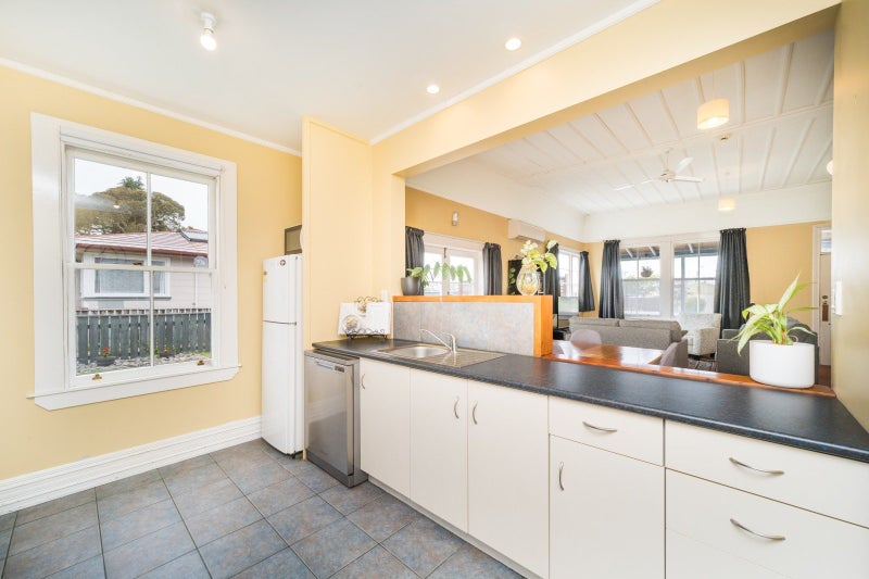 111 Derby Street, Feilding, Feilding - Carousel 2
