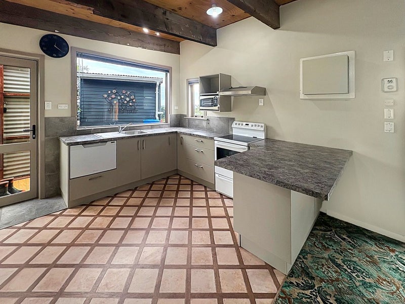 101 Heights Road, Paerata, Pukekohe - Carousel 2