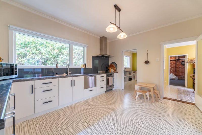 10 Bidwill Street, Seaview, Timaru - Carousel 1