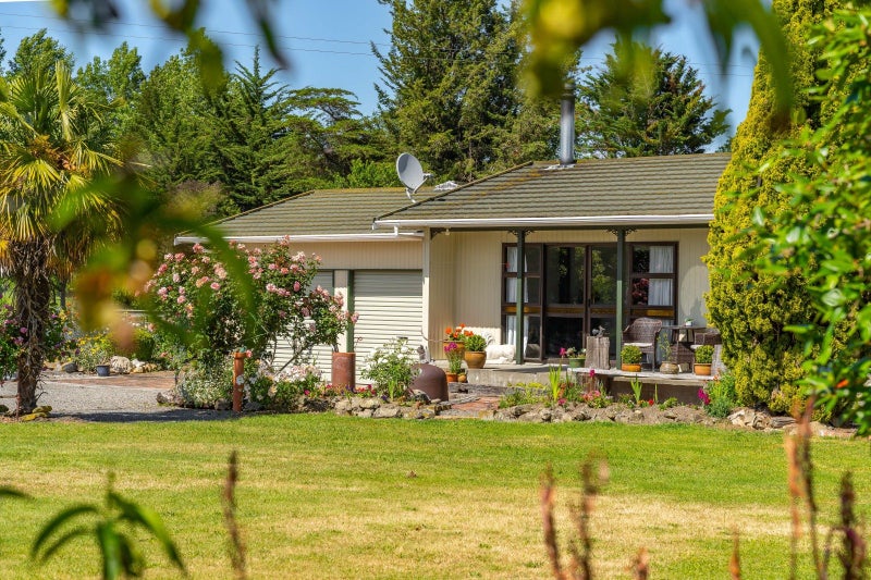 16 Te Whiti Road, Homebush, Masterton - Carousel 2