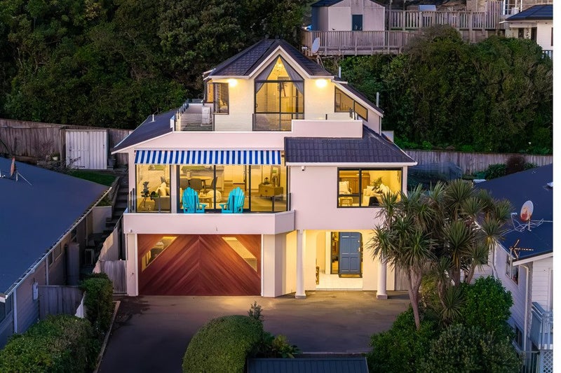 24 Sunset Parade, Plimmerton, Porirua - Carousel 2