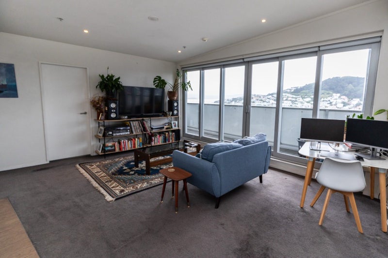 1502/74 Taranaki Street, Te Aro, Wellington - Carousel 2