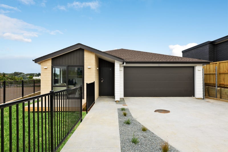 44 Vintry Drive, Huapai, Kumeu - Carousel 1