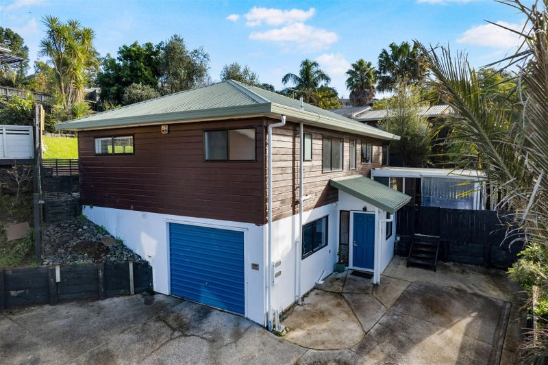 1/23 Witheford Drive, Bayview, Auckland - Carousel 1