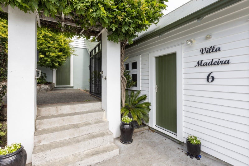 6 Madeira Road, Bluff Hill, Napier - Carousel 2