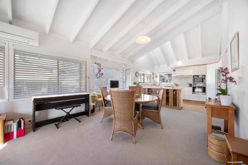 3 Sandown Road, Rothesay Bay, Auckland - Carousel 22