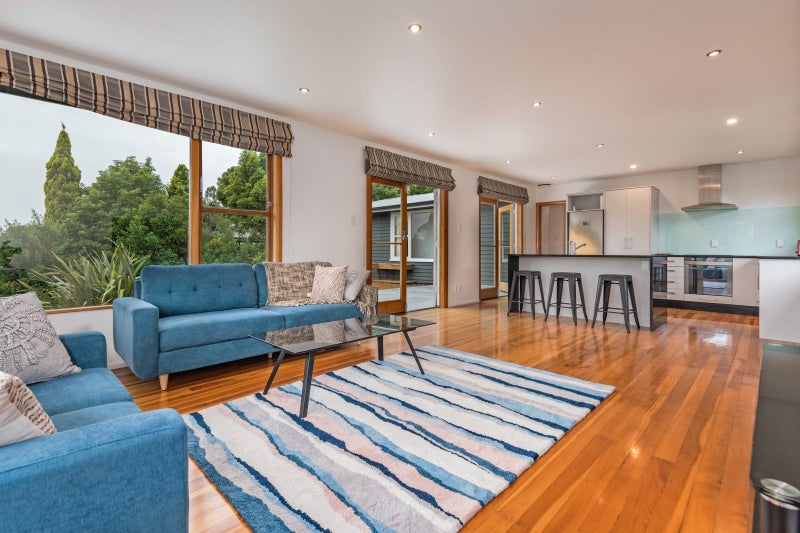 419 Aokautere Drive, Palmerston North - Carousel 1