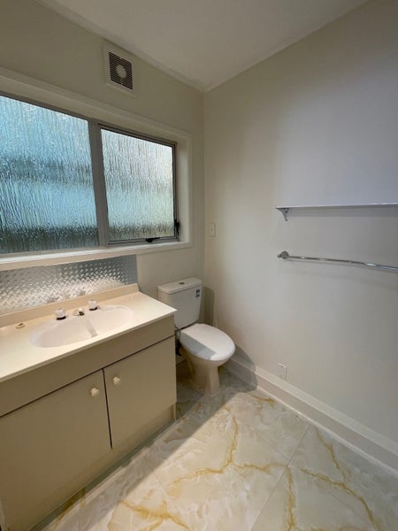 22 Tauhinu Road, Greenhithe, Auckland - Carousel 19