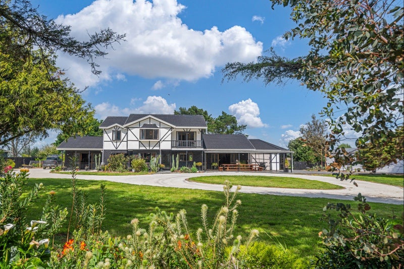 982 Rongotea Road, Rongotea, Palmerston North - Carousel 1