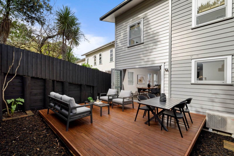 6 Kaihu Street, Northcote, Auckland - Carousel 1