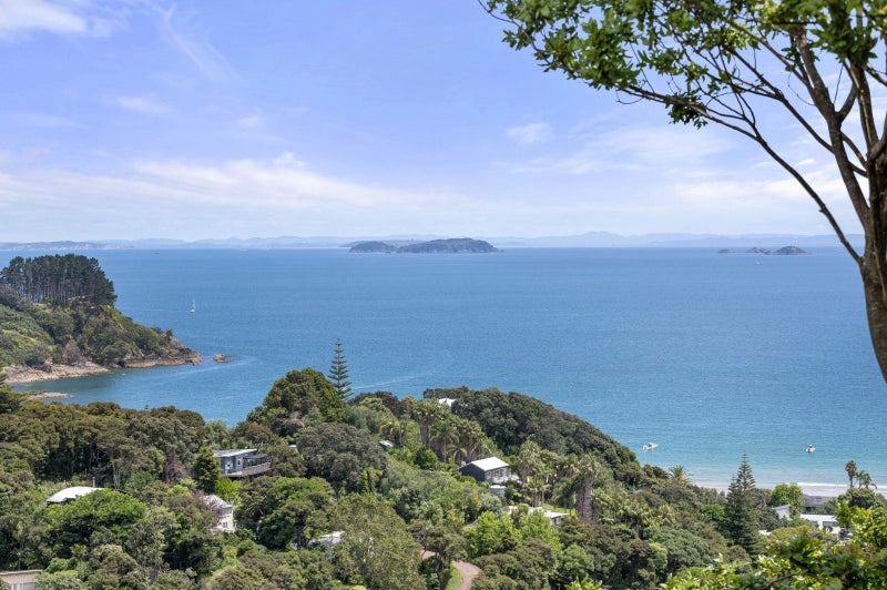 16A Giles Road, Ostend, Waiheke Island - Carousel 1