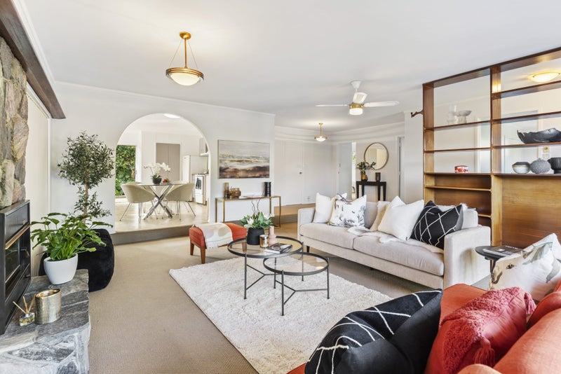 5 Ganymede Place, Half Moon Bay, Auckland - Carousel 1