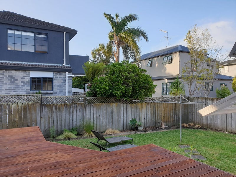 2/0 Puriri Street, Takapuna, Auckland - Carousel 2