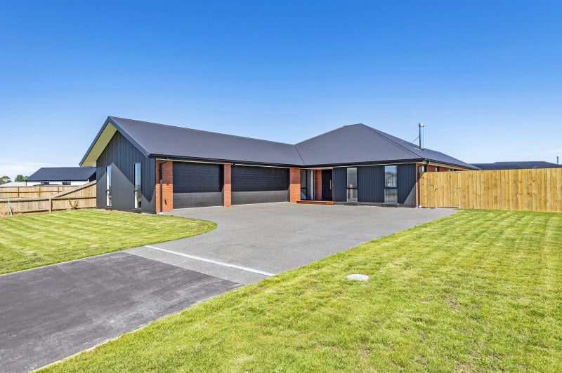 22 Suffolk Drive, Kirwee, Kirwee - Carousel 1