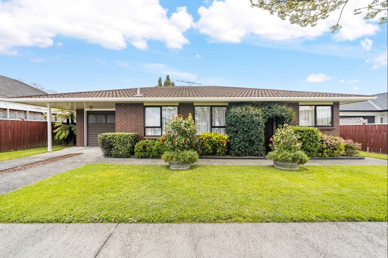 1A Oak Street, Ebdentown, Upper Hutt - Carousel 16