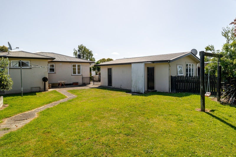 15 Waterloo Crescent, Hokowhitu, Palmerston North - Carousel 15