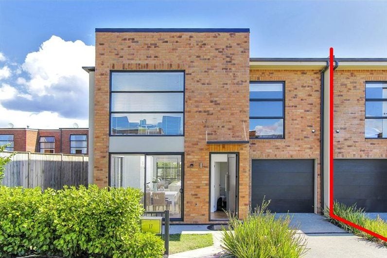 17 Scoria Crescent, Stonefields, Auckland - Carousel 1