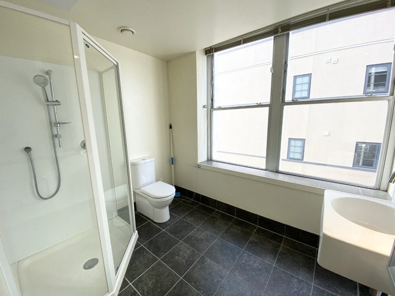 5D/123 Molesworth Street, Thorndon, Wellington - Carousel 5