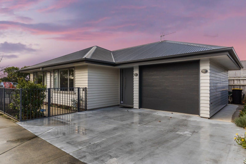 1/88 Travis Road, Burwood, Christchurch - Carousel 1