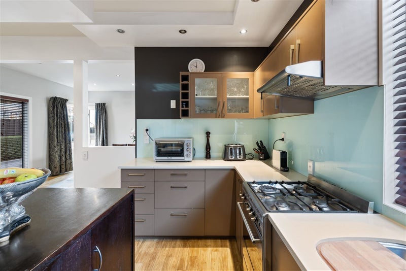 11 Bishop Street, St Albans, Christchurch - Carousel 2